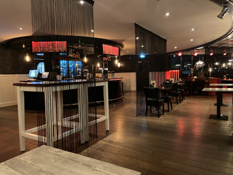 D65dc08b 5f35 4945 B0ee E93e519f205e